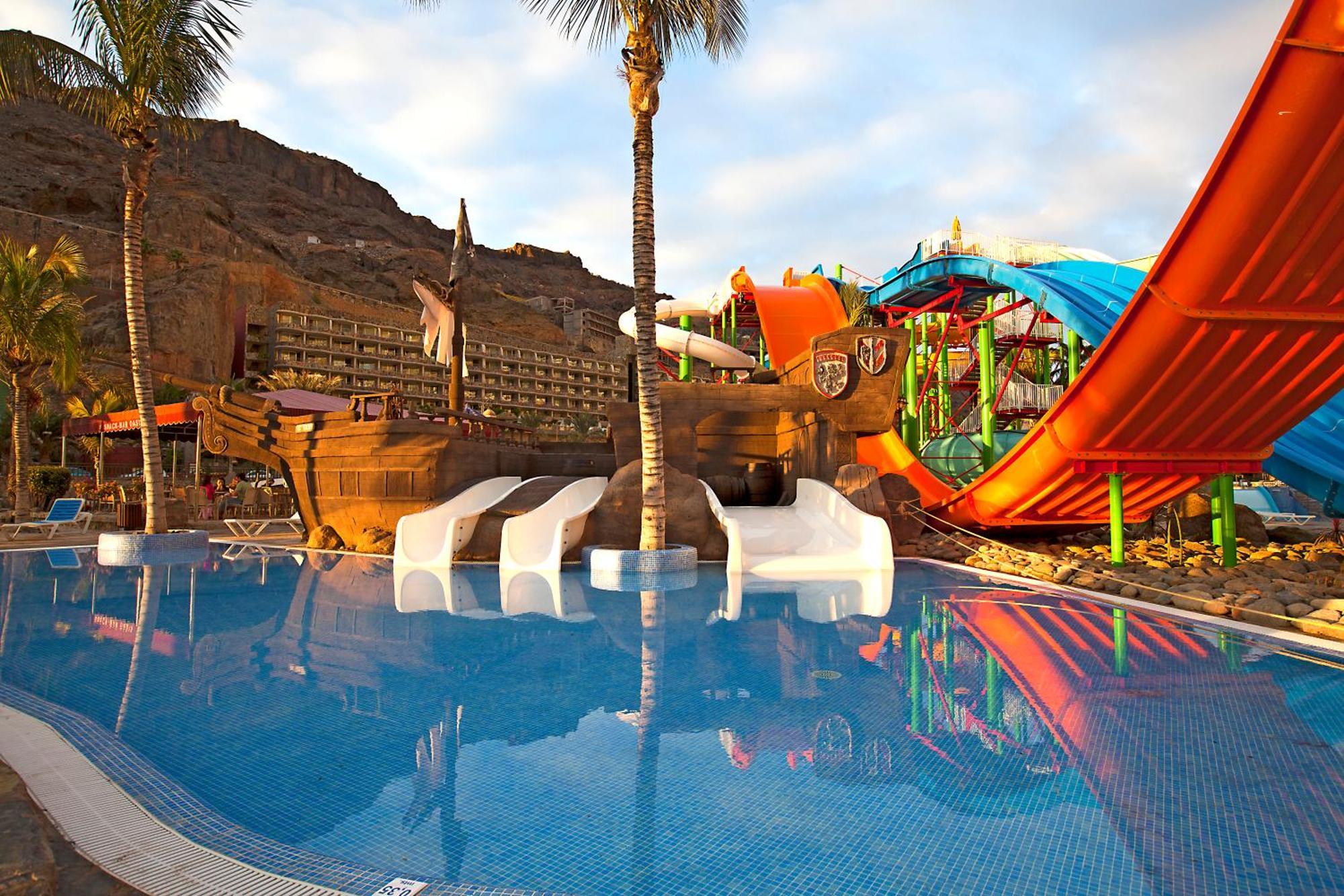 Hotel Livvo Lago Taurito & Aquapark ภายนอก รูปภาพ
